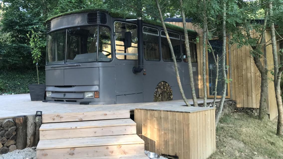 Bus Atypique Au Bord Du Canal Du Midi Et Au Coeur D'Une Foret 2 Chambres Villepinte  Экстерьер фото